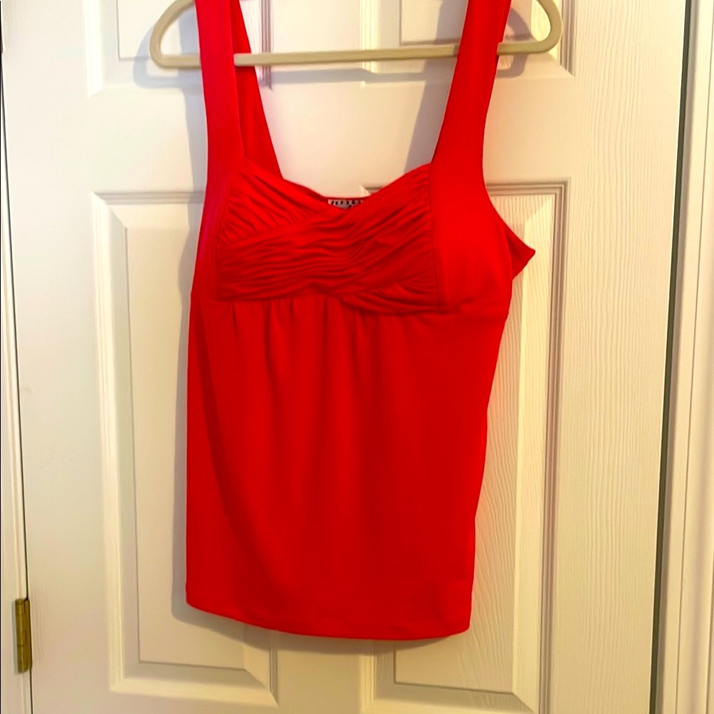 ICE stunning sleeveless top! Very flattering with summer skirts, shorts & jeans.